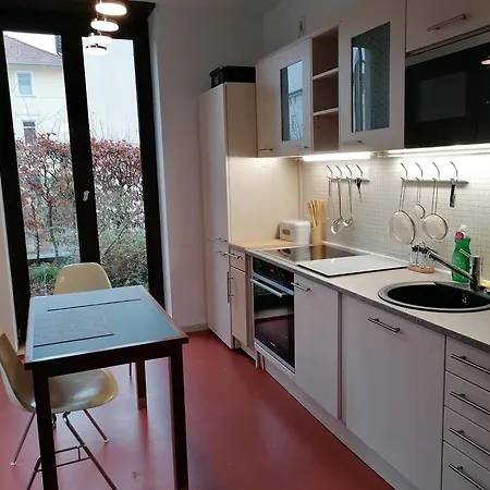 Exklusive In Architekten Villa, Naehe Theater Apartment
