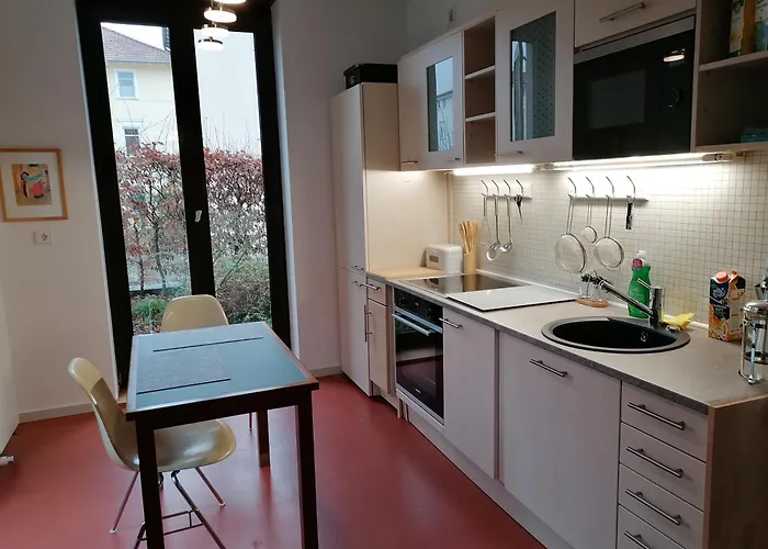 Exklusive In Architekten Villa, Nähe Theater Apartment