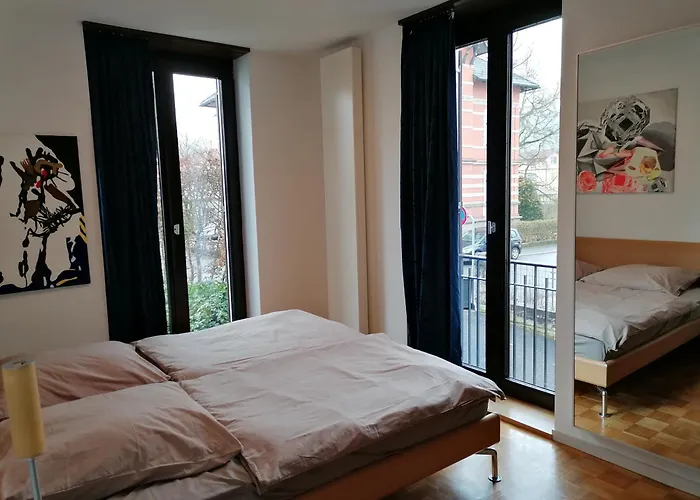 Apartment Exklusive In Architekten Villa, Nähe Theater